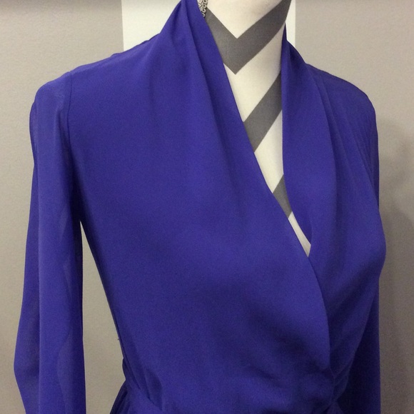 Purple Bebe flowy dress with deep V and tie waist - Picture 2 of 3